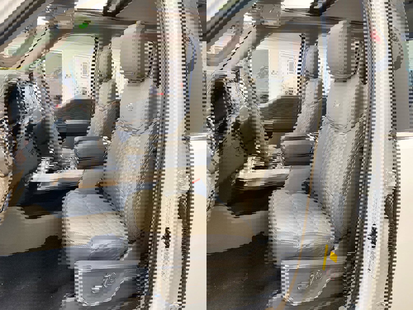 New 2025 Ford F150 Platinum w/ Equipment Group 703A Plus image 39