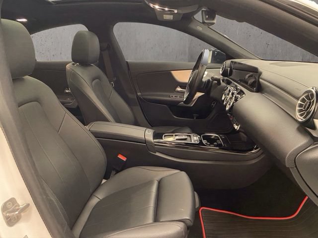 Used 2025 Mercedes-Benz CLA 250 4MATIC image 42