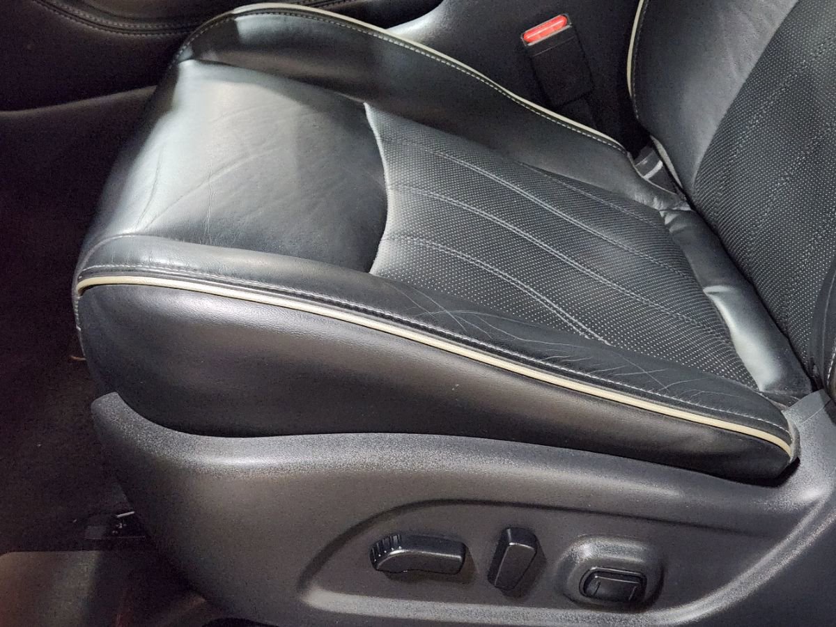 Used 2019 INFINITI QX60 Luxe w/ Essential Package image 44