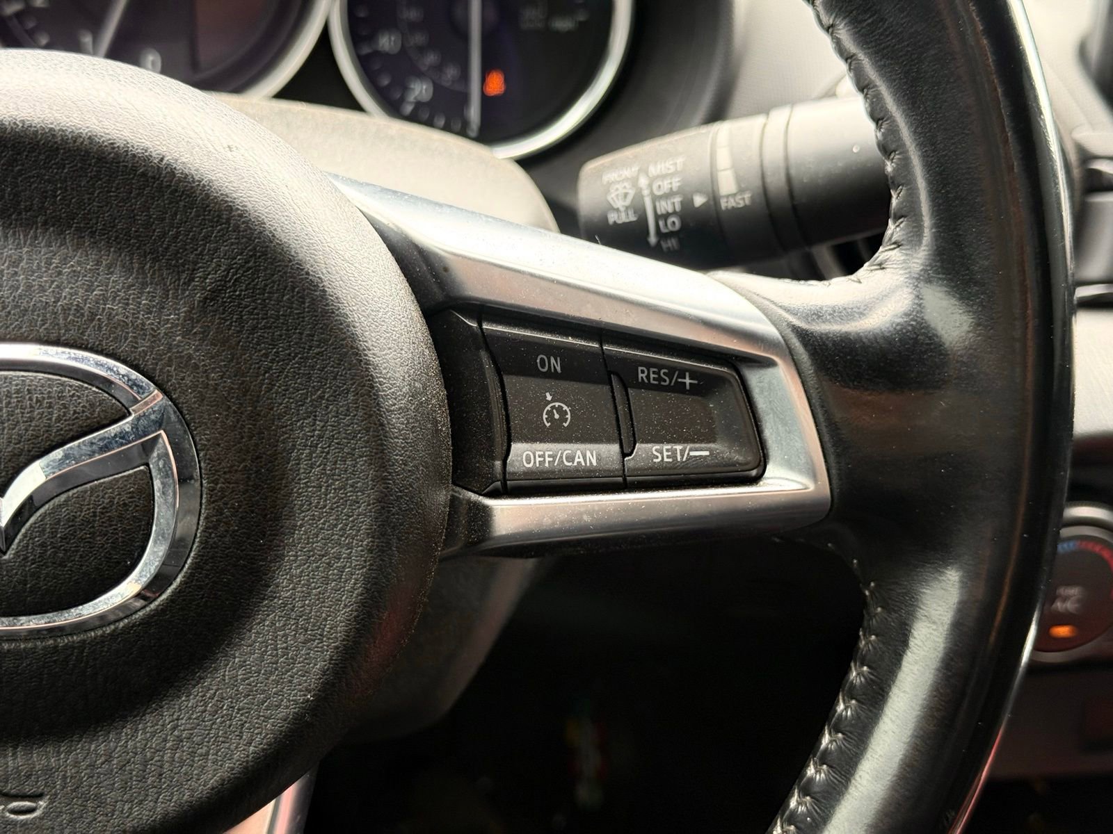 Used 2020 MAZDA MX-5 Miata Sport RWD image 34