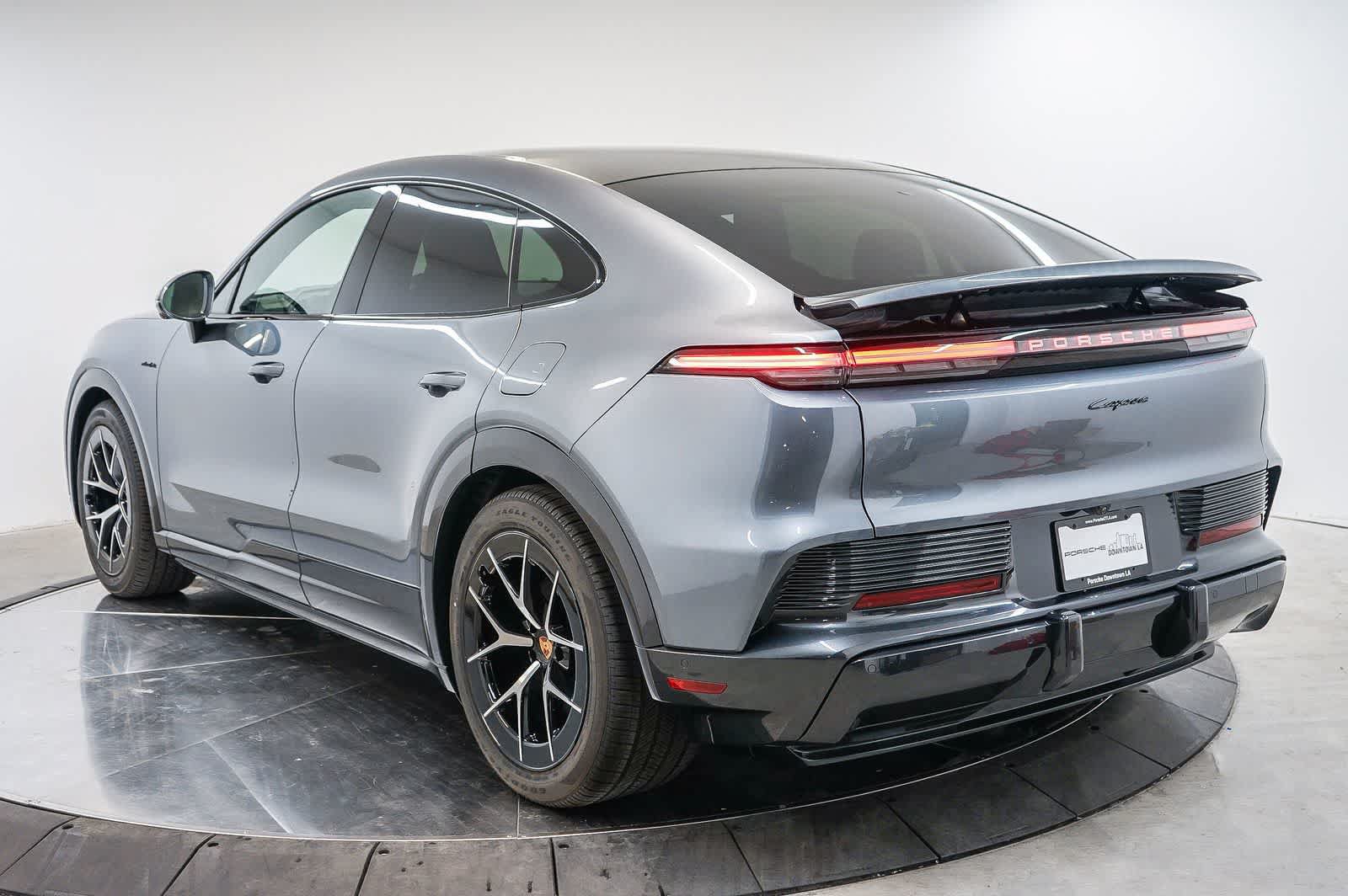 New 2026 Porsche Cayenne Electric Coupe AWD/4WD image 3