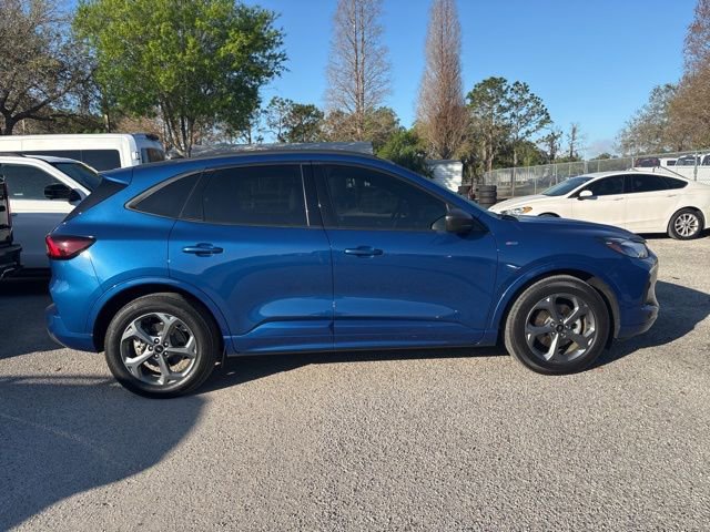 Used 2023 Ford Escape ST-Line w/ Equipment Group 301A image 4