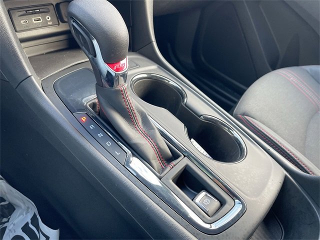 Certified 2022 Chevrolet Equinox RS w/ Infotainment Package image 15