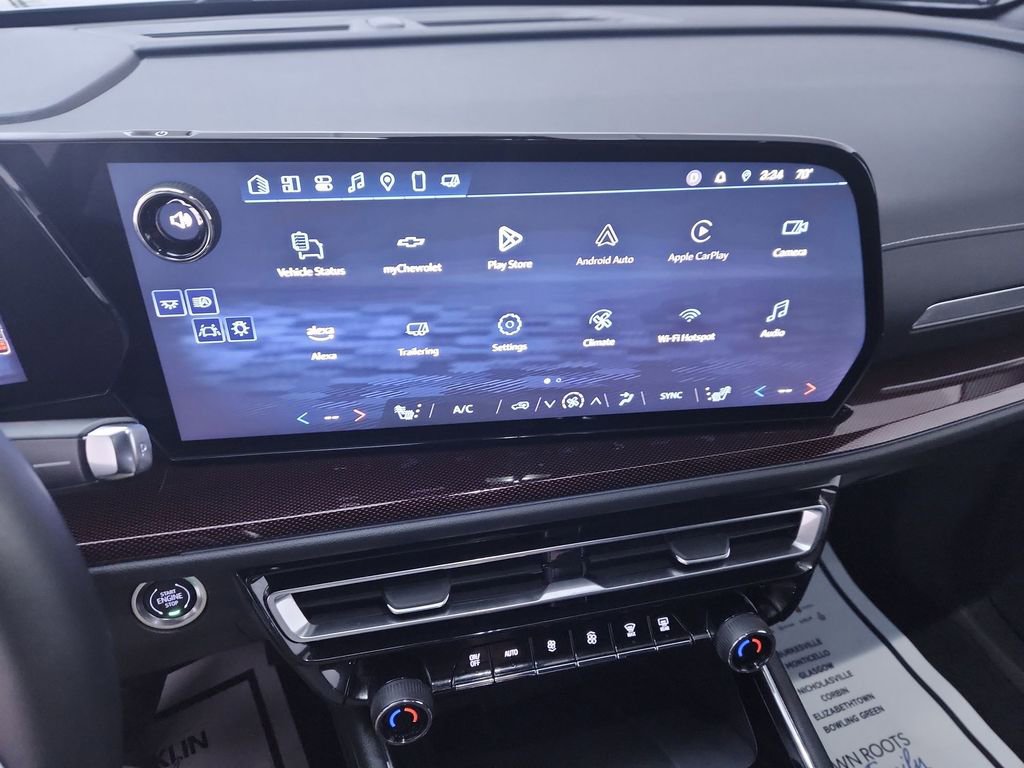 Used 2025 Chevrolet Traverse Z71 AWD/4WD image 18