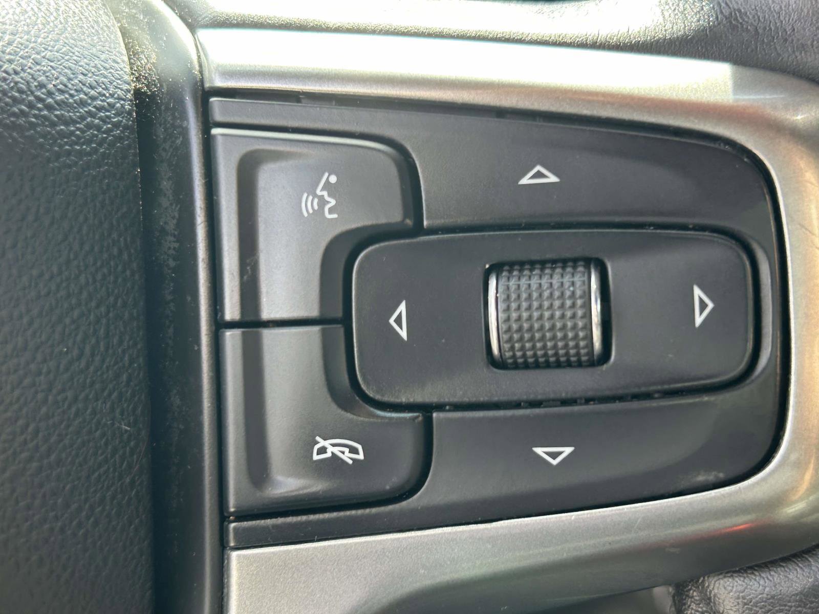 Used 2019 Chevrolet Silverado 1500 LT w/ All-Star Edition image 21