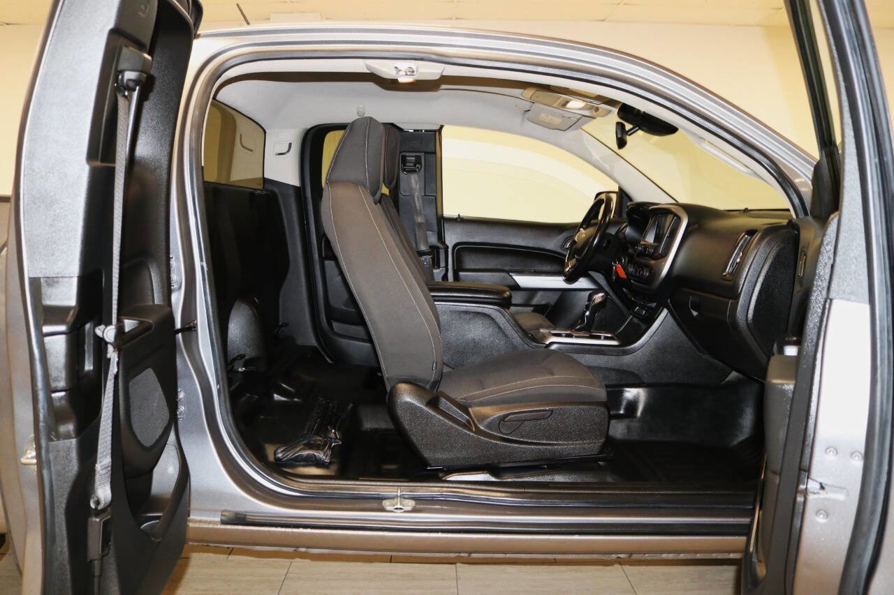 Used 2022 Chevrolet Colorado LT w/ Fleet Safety Package image 68