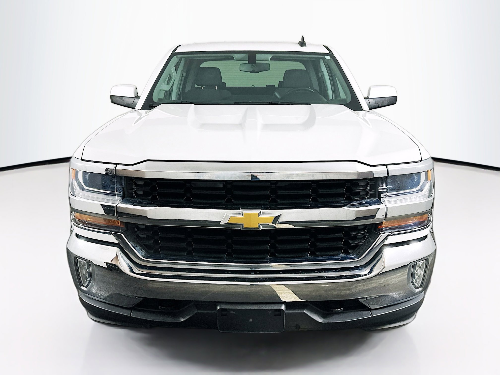 Used 2017 Chevrolet Silverado 1500 LT w/ All Star Edition image 2