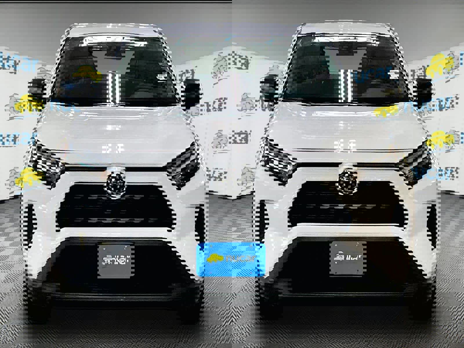 Used 2025 Toyota RAV4 LE video 2