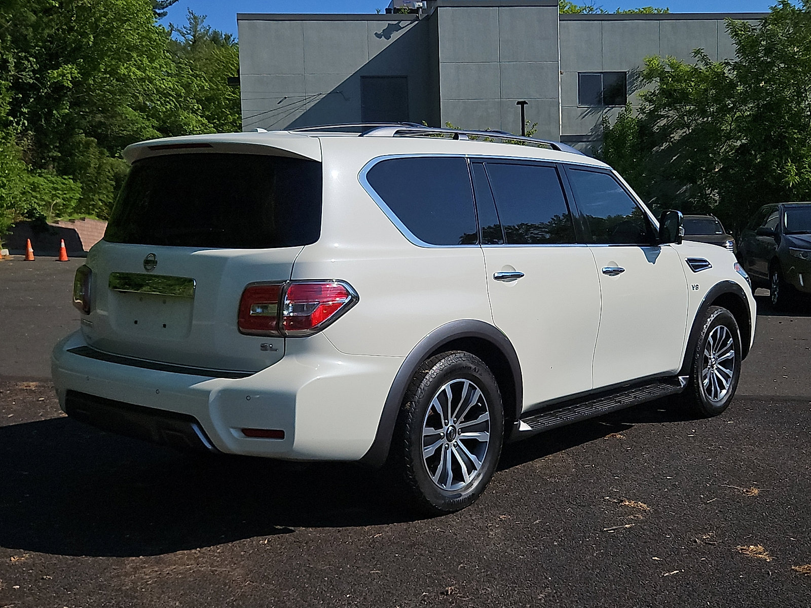 Certified 2020 Nissan Armada SL w/ Premium Package AWD/4WD image 6