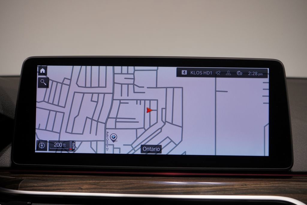 Used 2022 BMW 530i w/ Convenience Package image 12