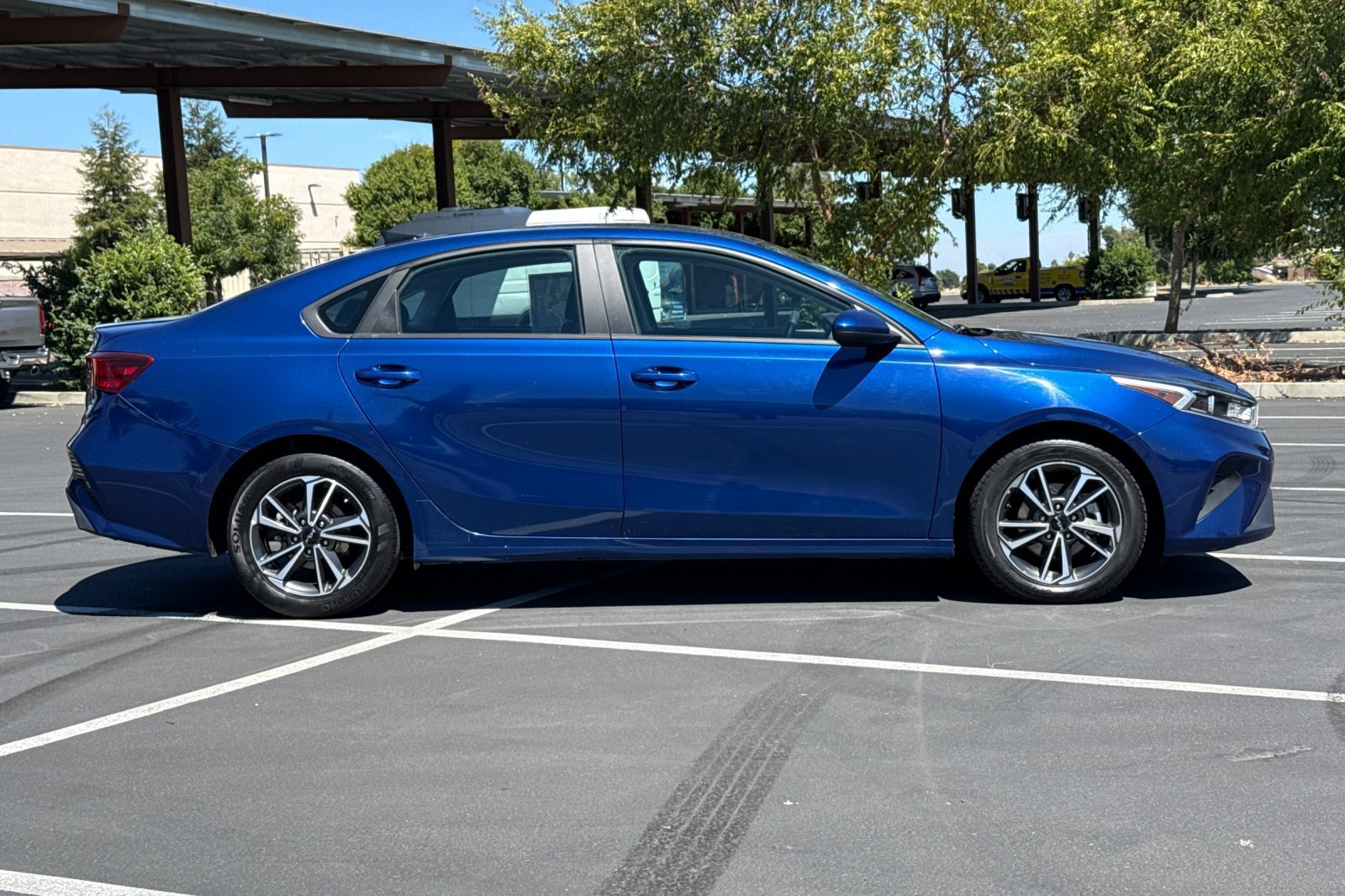 Used 2023 Kia Forte LXS FWD image 10