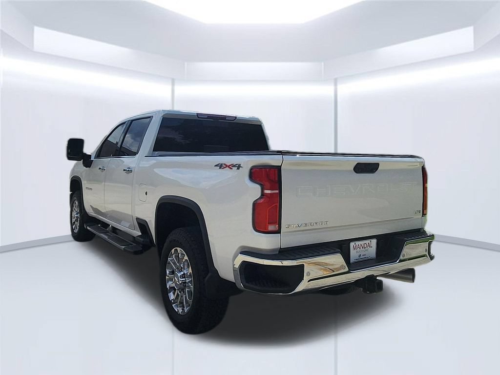 Used 2024 Chevrolet Silverado 3500 LTZ w/ LTZ Premium Package AWD/4WD image 7
