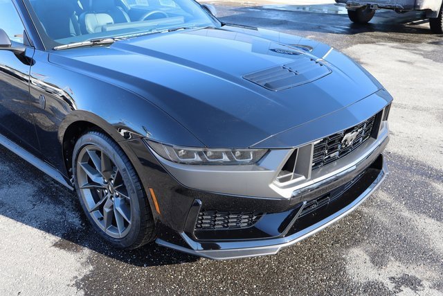 New 2026 Ford Mustang Dark Horse image 18
