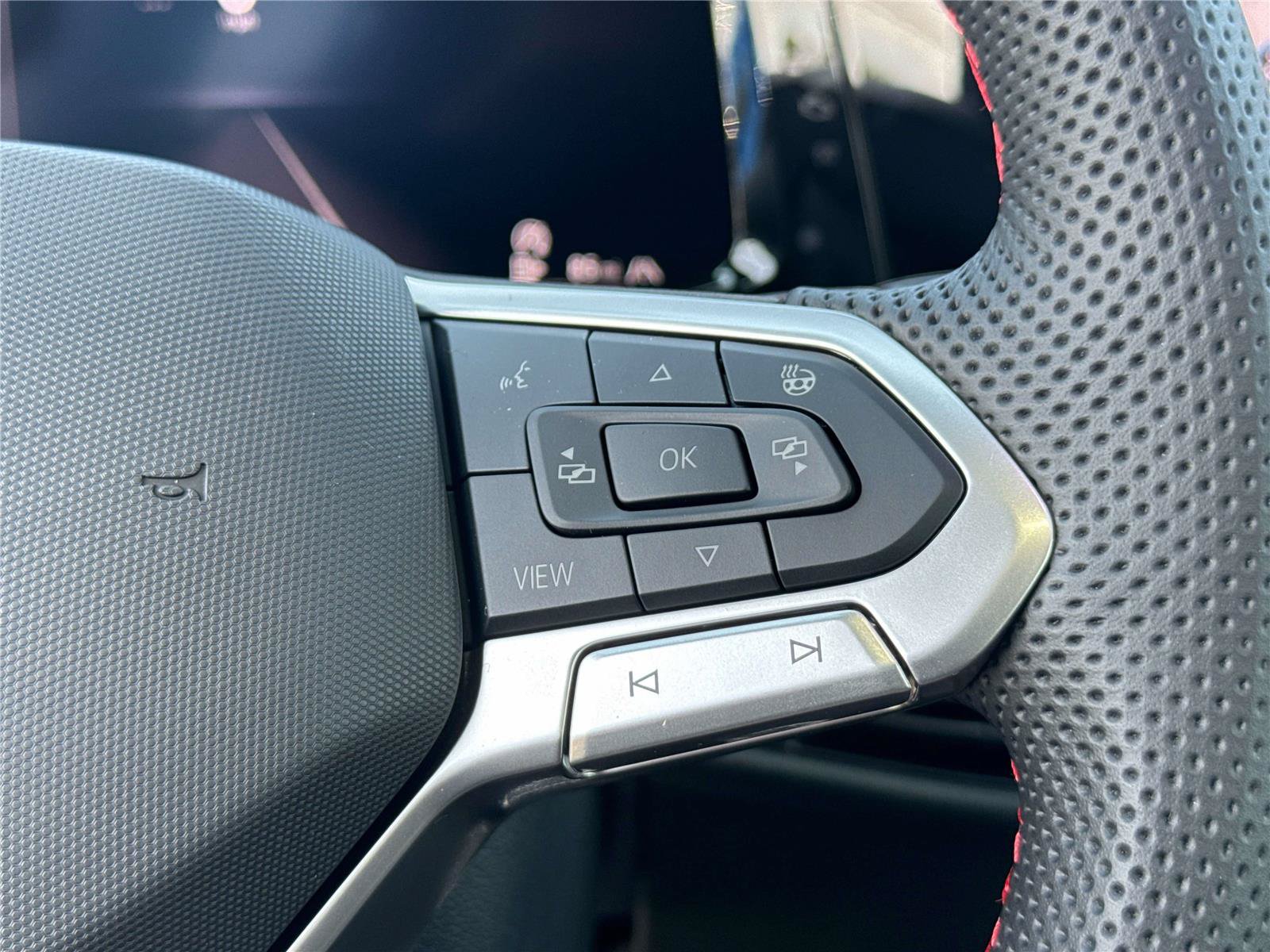 New 2026 Volkswagen GTI SE FWD image 19