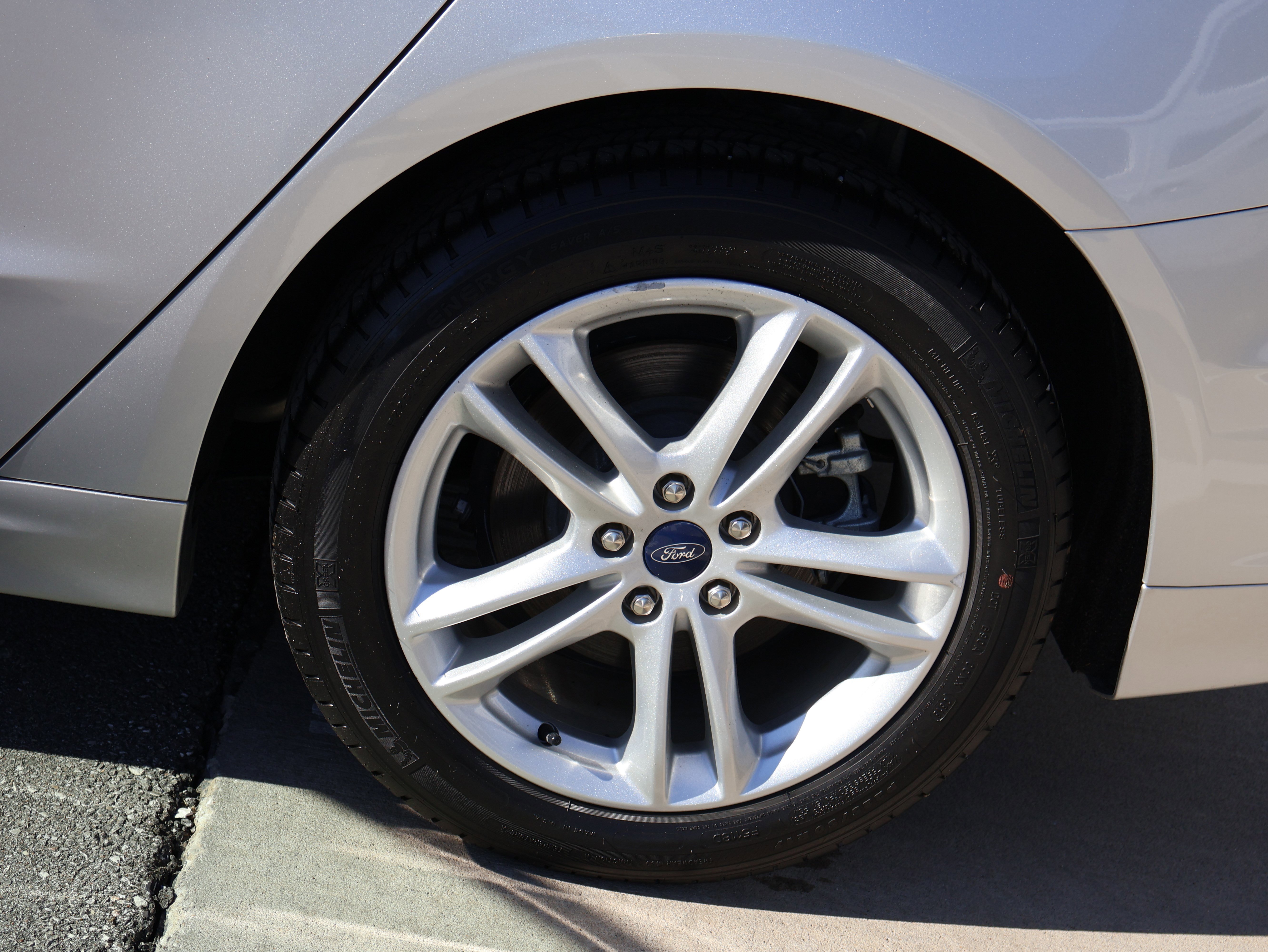 Used 2018 Ford Fusion S image 42