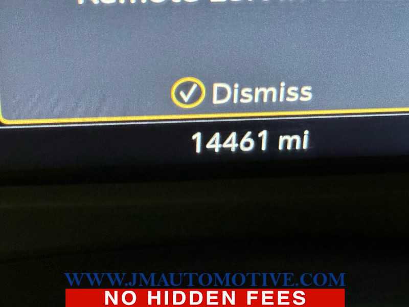 Used 2023 Cadillac XT4 Premium Luxury image 21