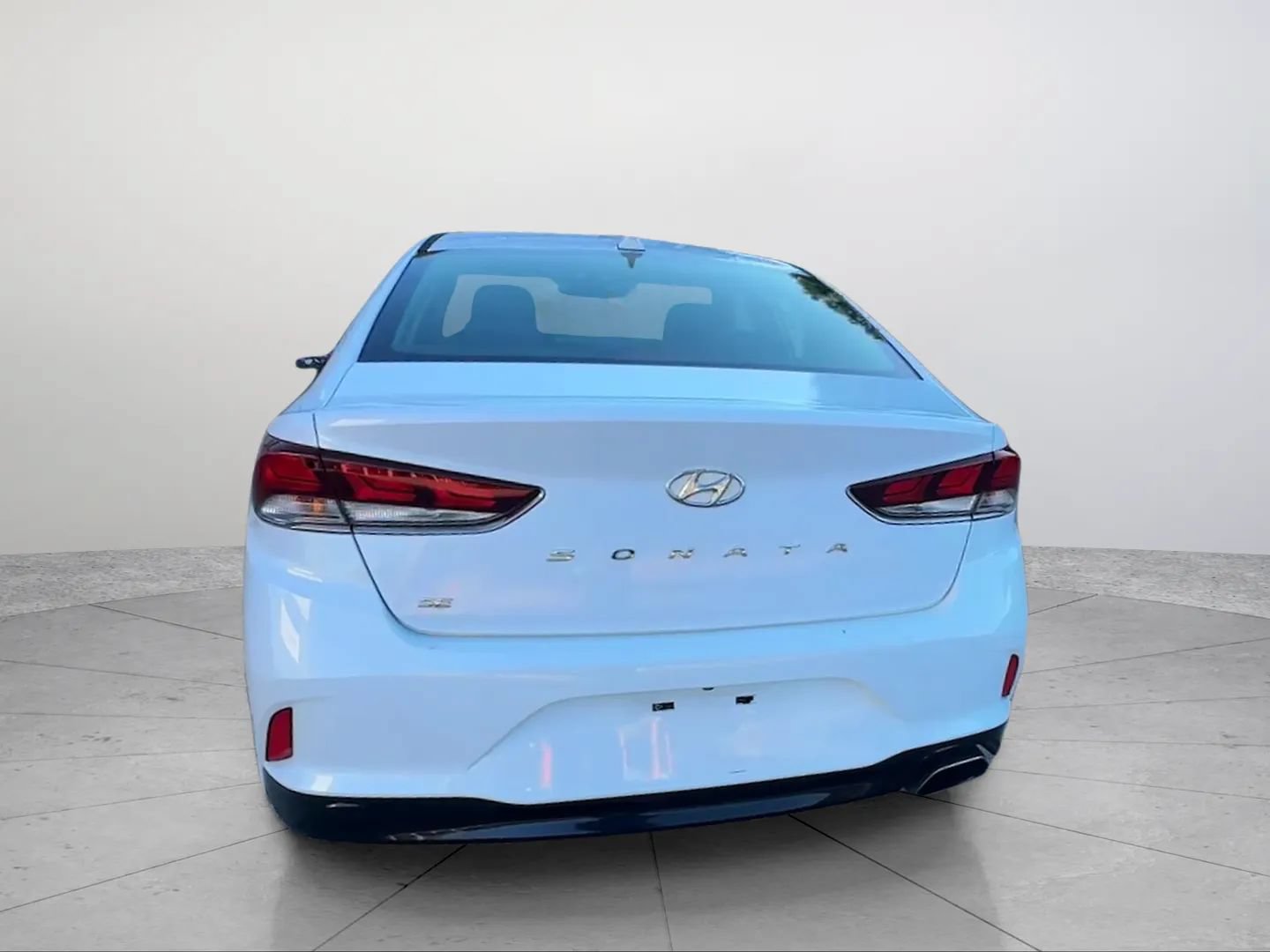 Used 2018 Hyundai Sonata SE FWD image 4