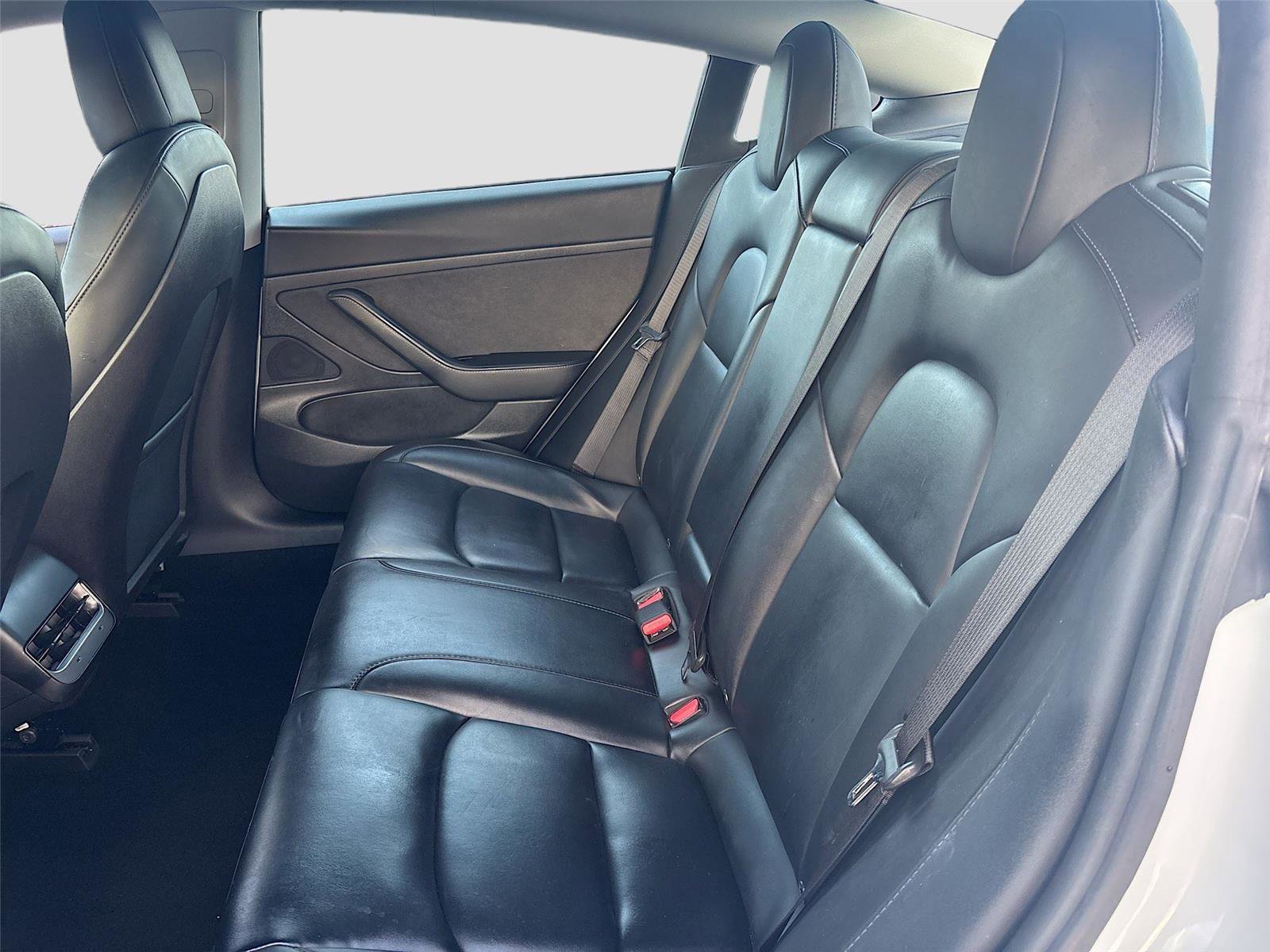 Used 2020 Tesla Model 3 Standard Range image 26