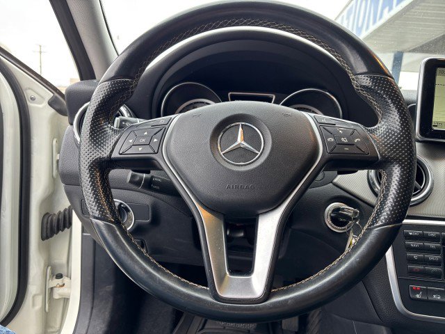 Used 2015 Mercedes-Benz GLA 250 4MATIC image 9