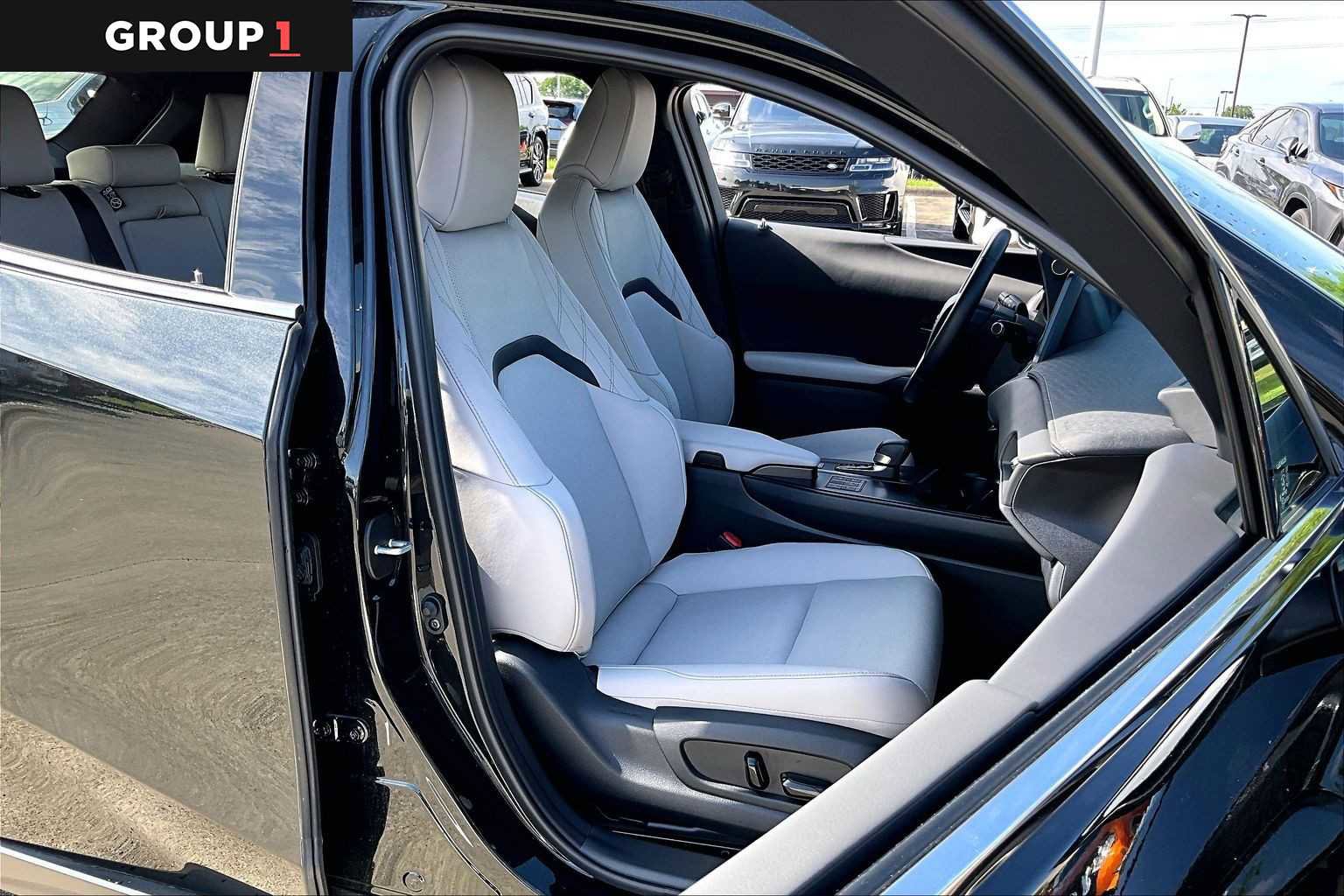 Certified 2025 Lexus UX 300h FWD w/ Accessory Package (Z1) image 8