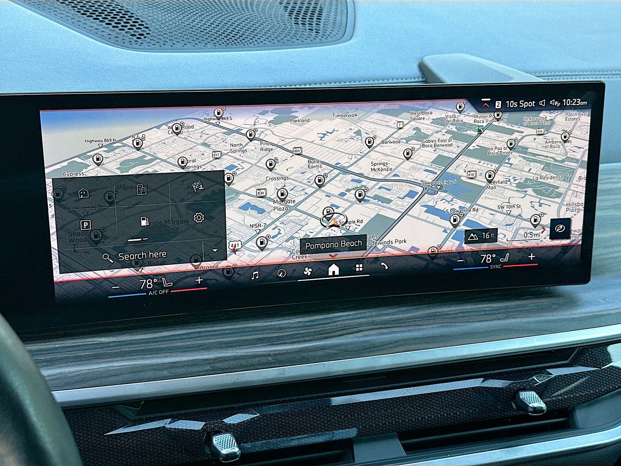 Used 2024 BMW X5 xDrive40i w/ Premium Package image 14