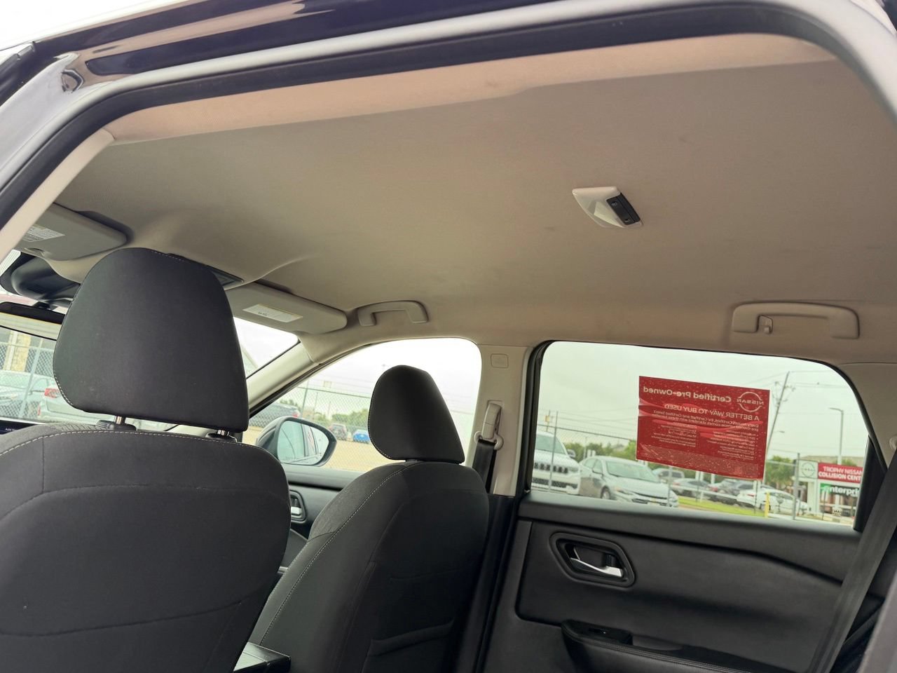 Certified 2025 Nissan Rogue SV FWD image 30