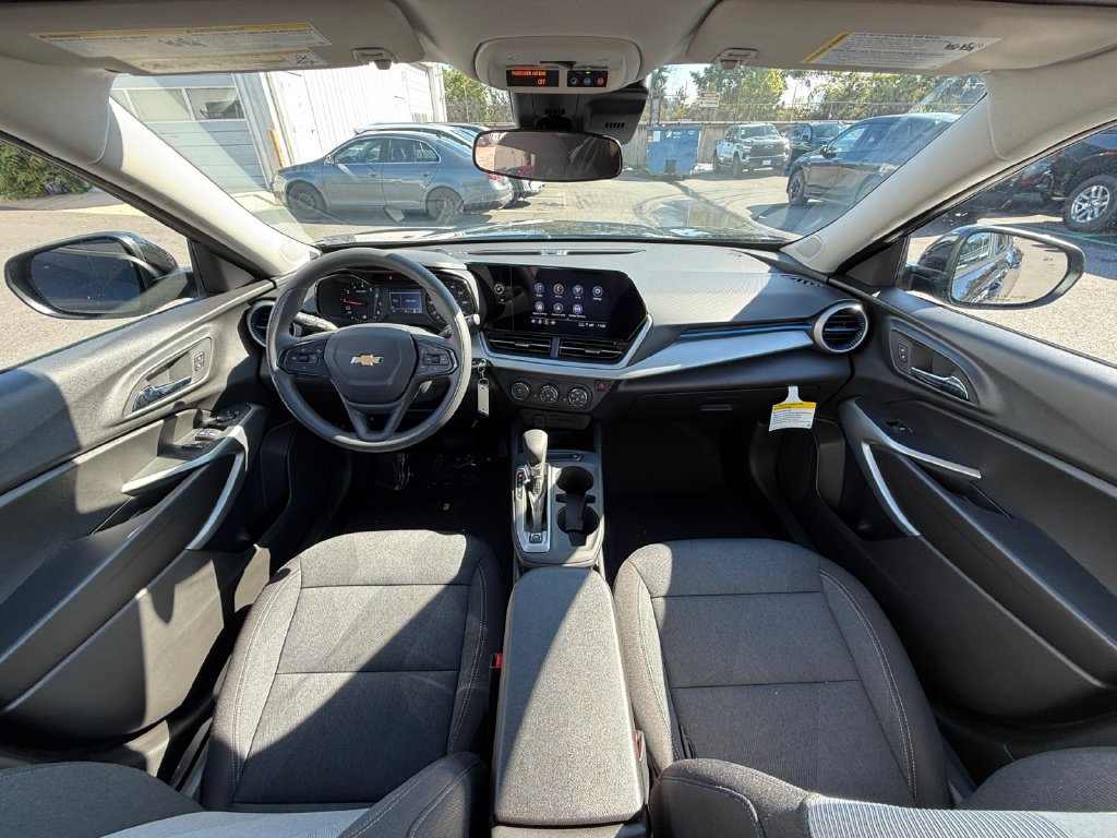 New 2026 Chevrolet Trax LS w/ LS Convenience Package FWD image 21