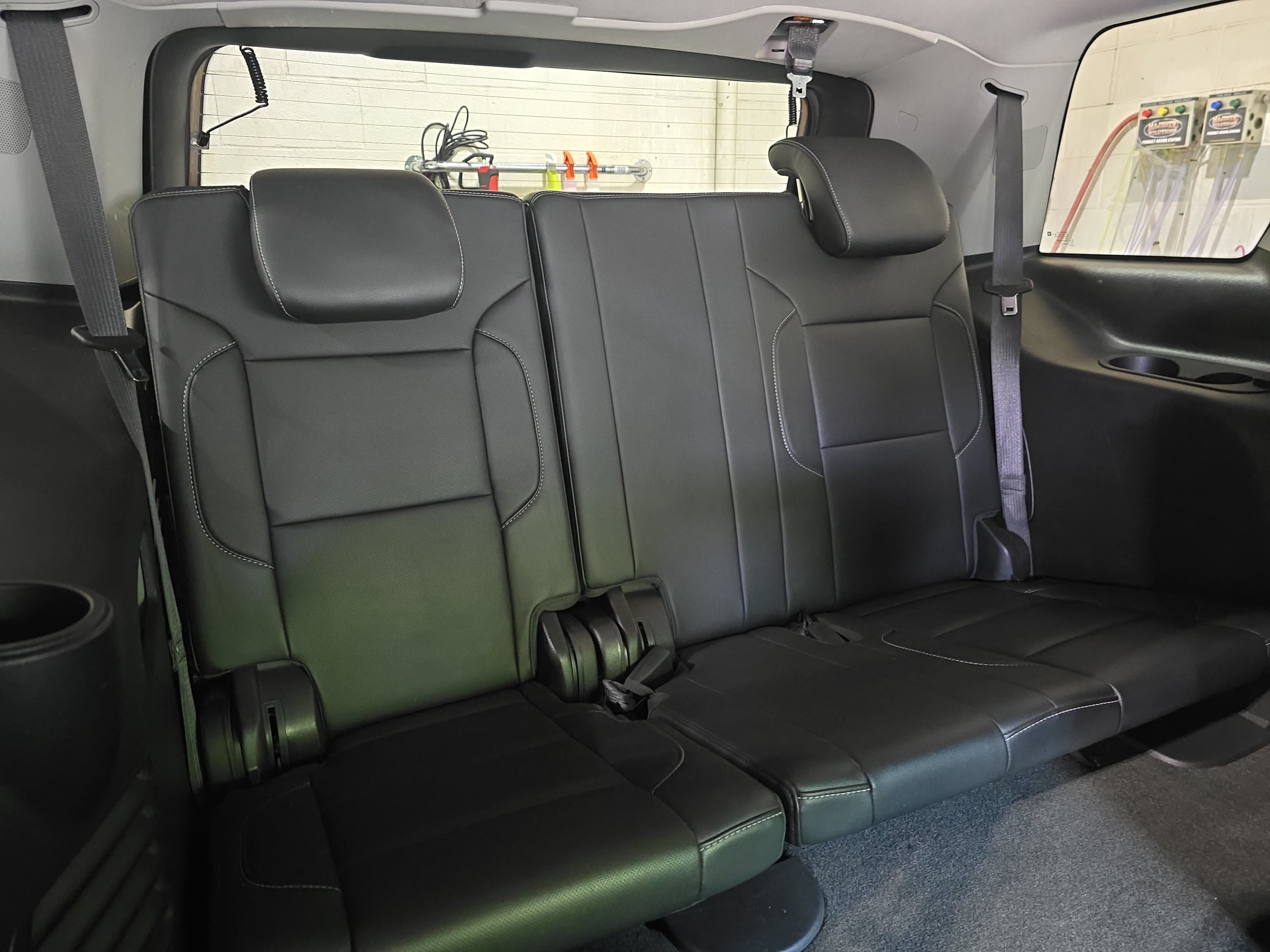 Used 2018 Chevrolet Tahoe Premier AWD/4WD image 12