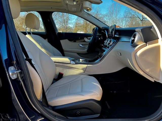Used 2018 Mercedes-Benz C 300 4MATIC Sedan image 25