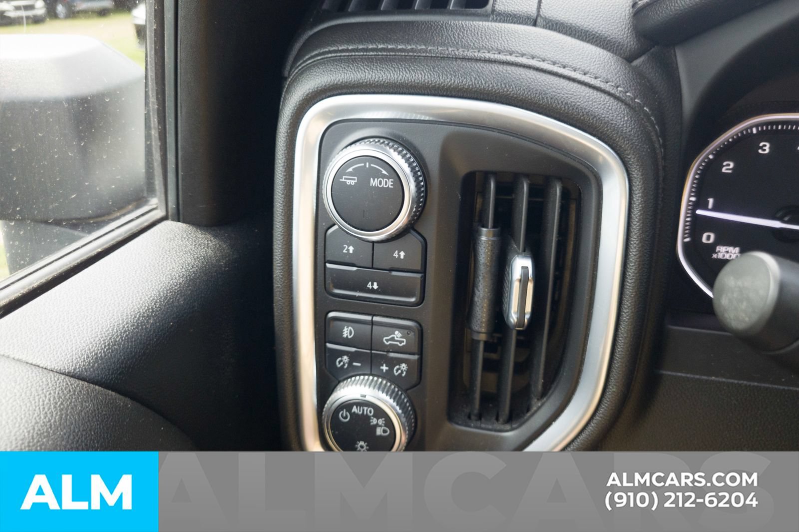 Used 2022 GMC Sierra 2500 SLE w/ SLE Value Package; AWD/4WD image 17