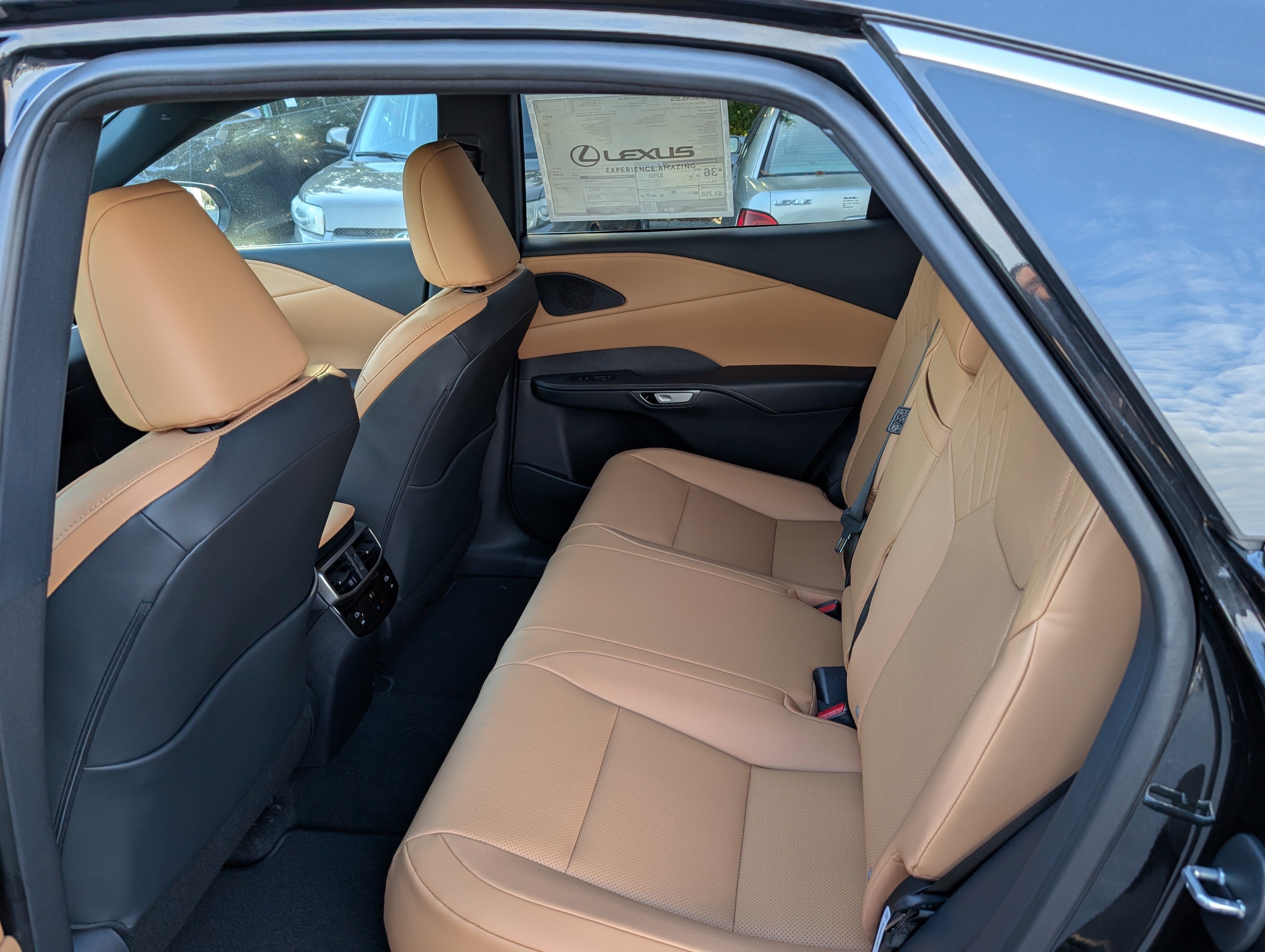 New 2026 Lexus RX 350h image 12