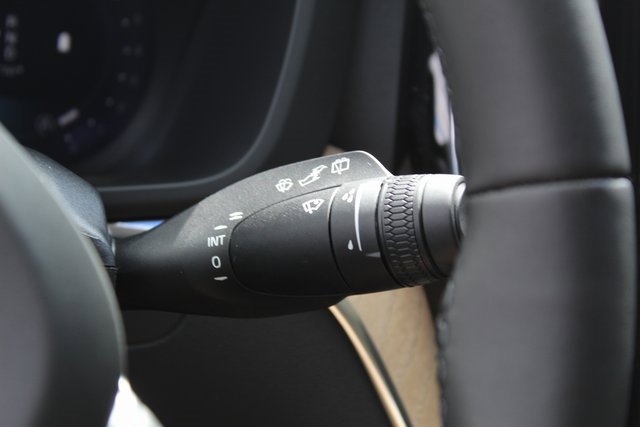New 2026 Volvo XC60 B5 Plus w/ Protection Package Premier image 19