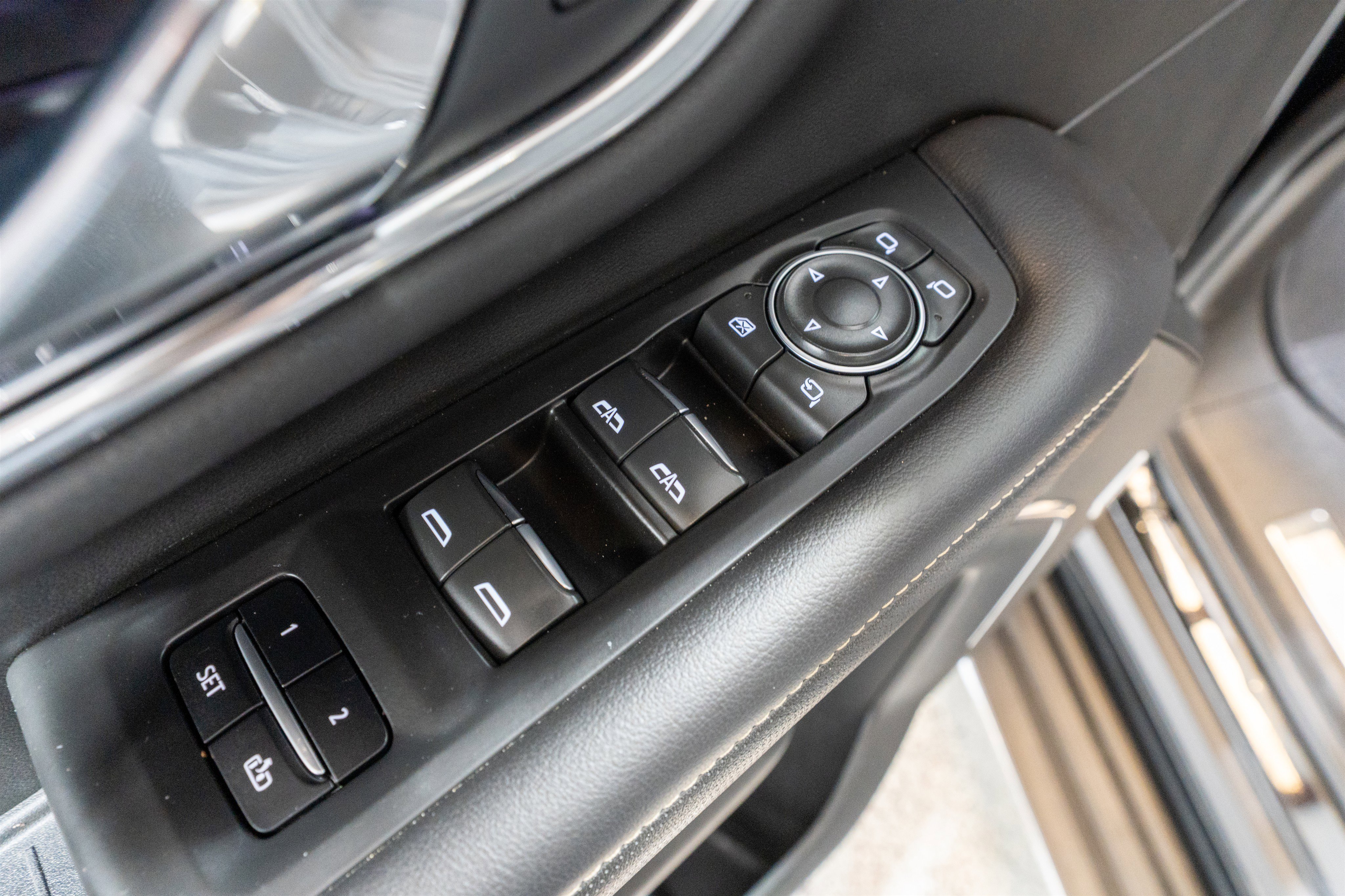 Used 2021 Chevrolet Tahoe Premier AWD/4WD image 13