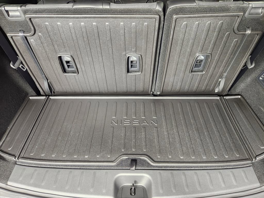 New 2026 Nissan Pathfinder Platinum image 15