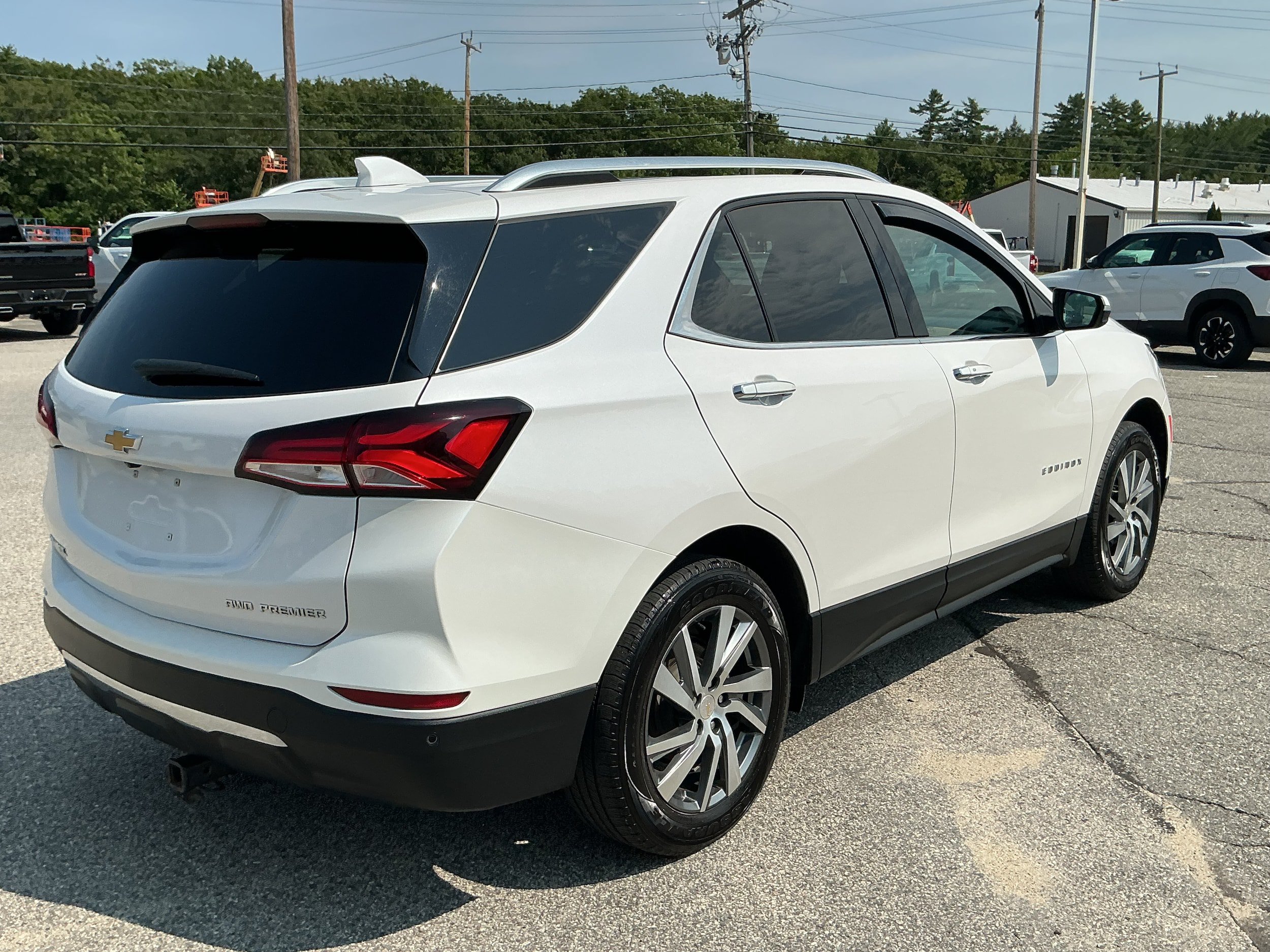 Certified 2023 Chevrolet Equinox Premier AWD/4WD image 6