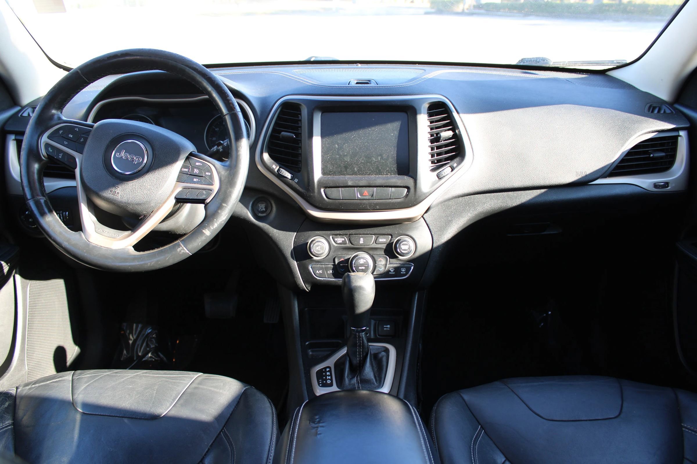Used 2014 Jeep Cherokee Limited image 12