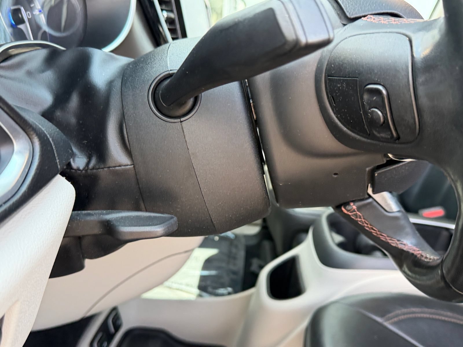 Used 2017 Chrysler Pacifica Touring-L Plus FWD image 27
