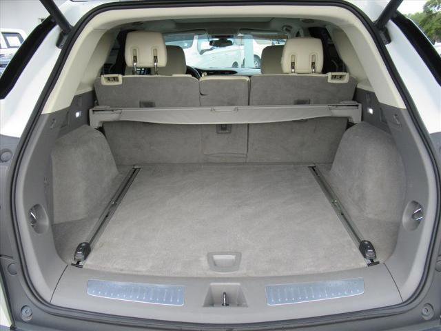 Used 2017 Cadillac XT5 Luxury w/ LPO, Wheel Lock Package image 31