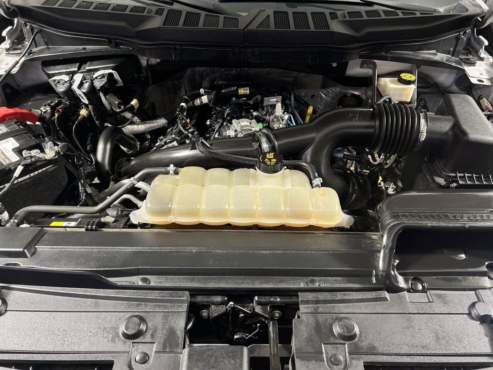 Used 2021 Ford F150 XLT image 23