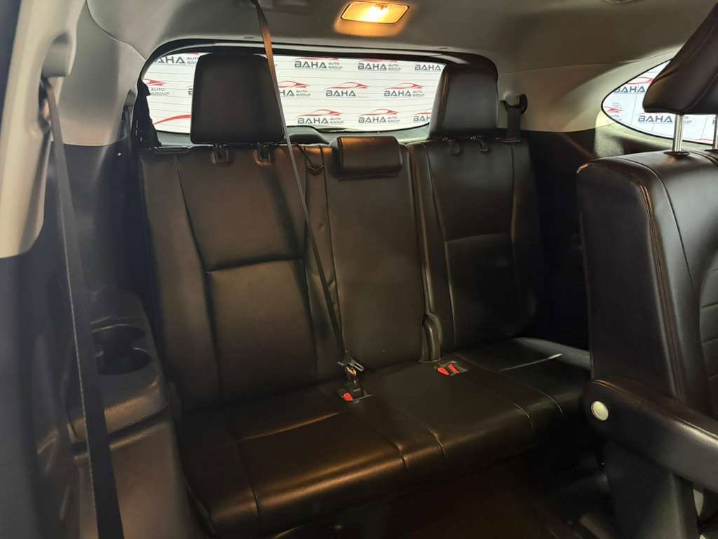 Used 2021 Toyota Highlander XLE AWD/4WD image 56
