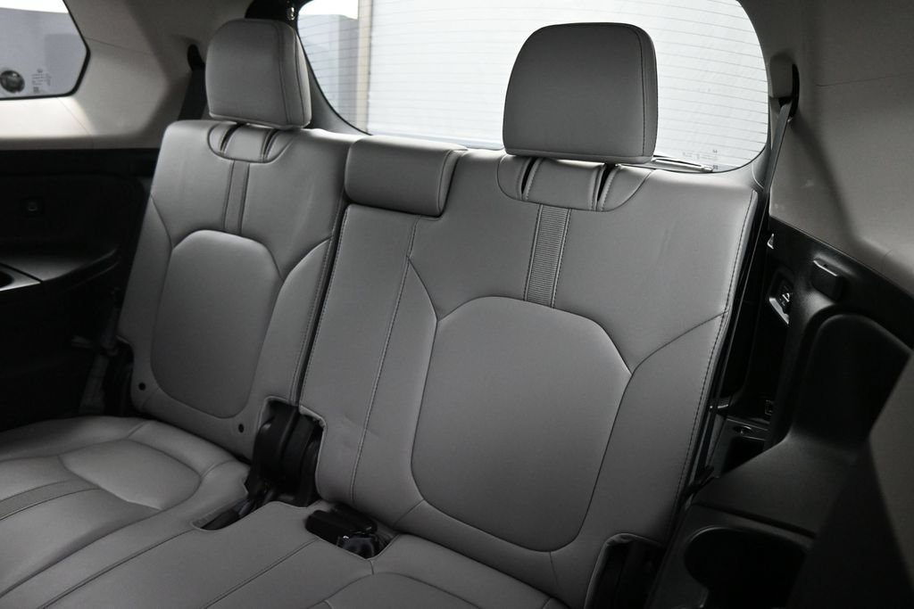 Used 2023 Honda Pilot EX-L image 18
