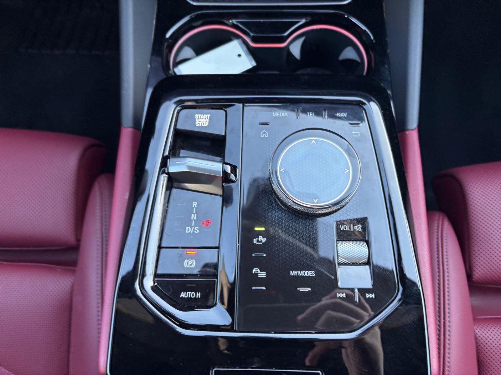 Certified 2025 BMW 540i xDrive w/ Premium Package image 30