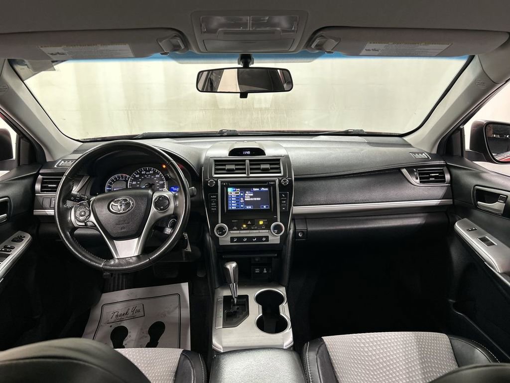 Used 2013 Toyota Camry SE FWD image 17