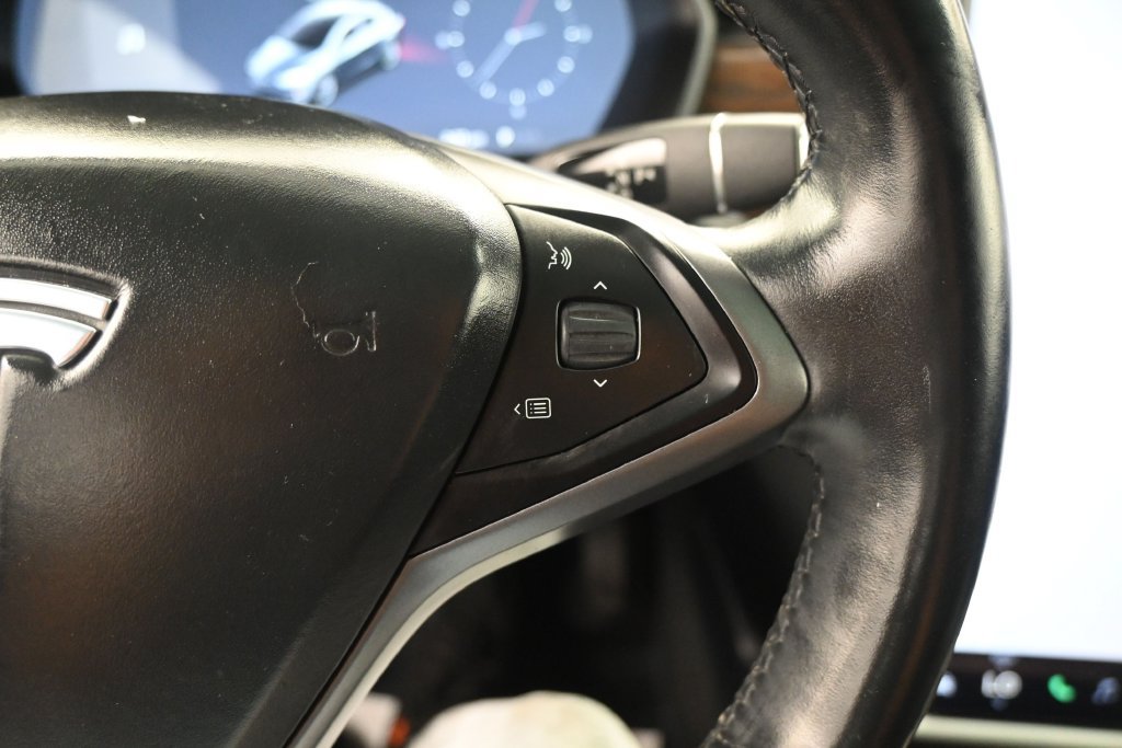 Used 2021 Tesla Model X Long Range AWD/4WD image 17