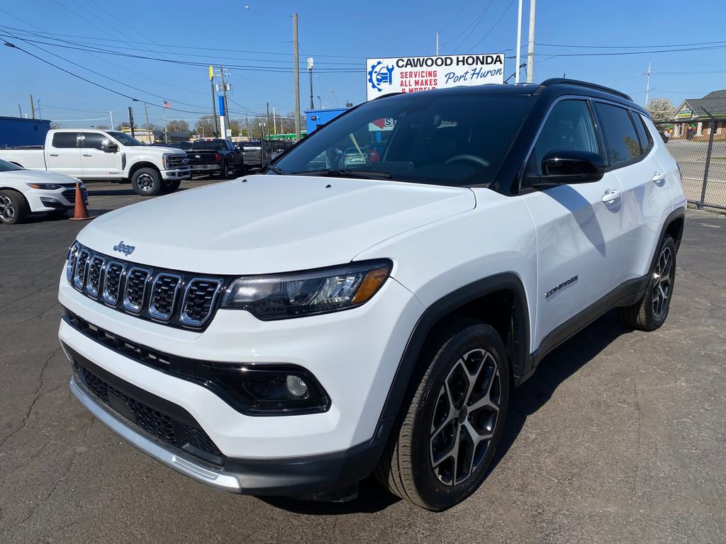 Used 2025 Jeep Compass Limited AWD/4WD image 7