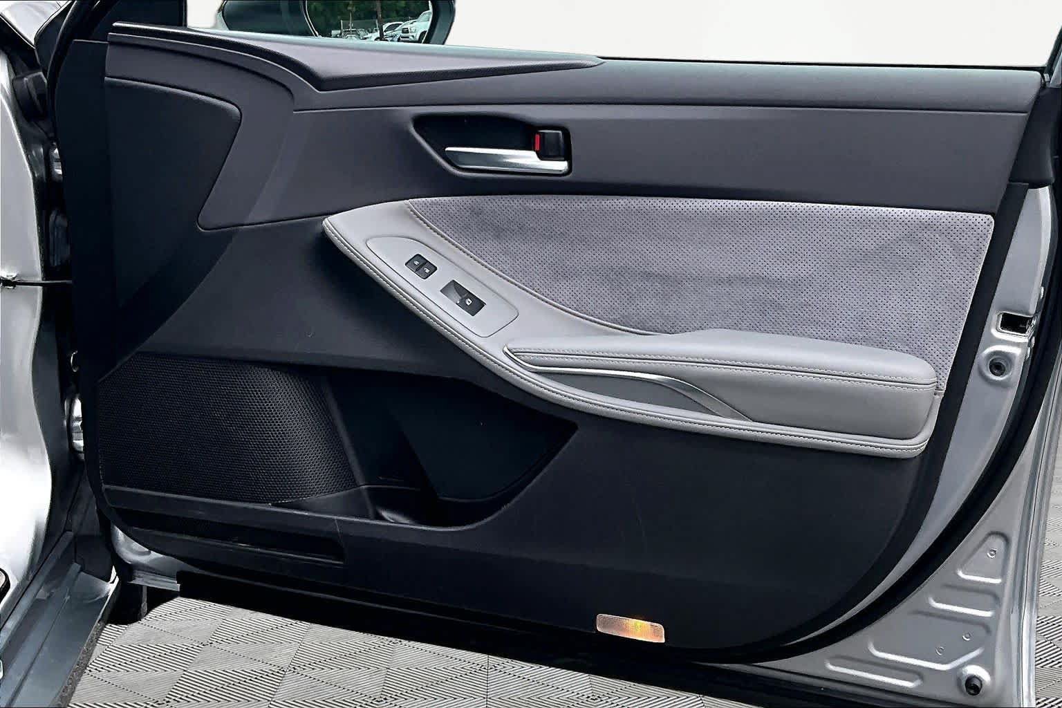 Certified 2019 Toyota Avalon Touring w/ Advanced Safety Package FWD image 23