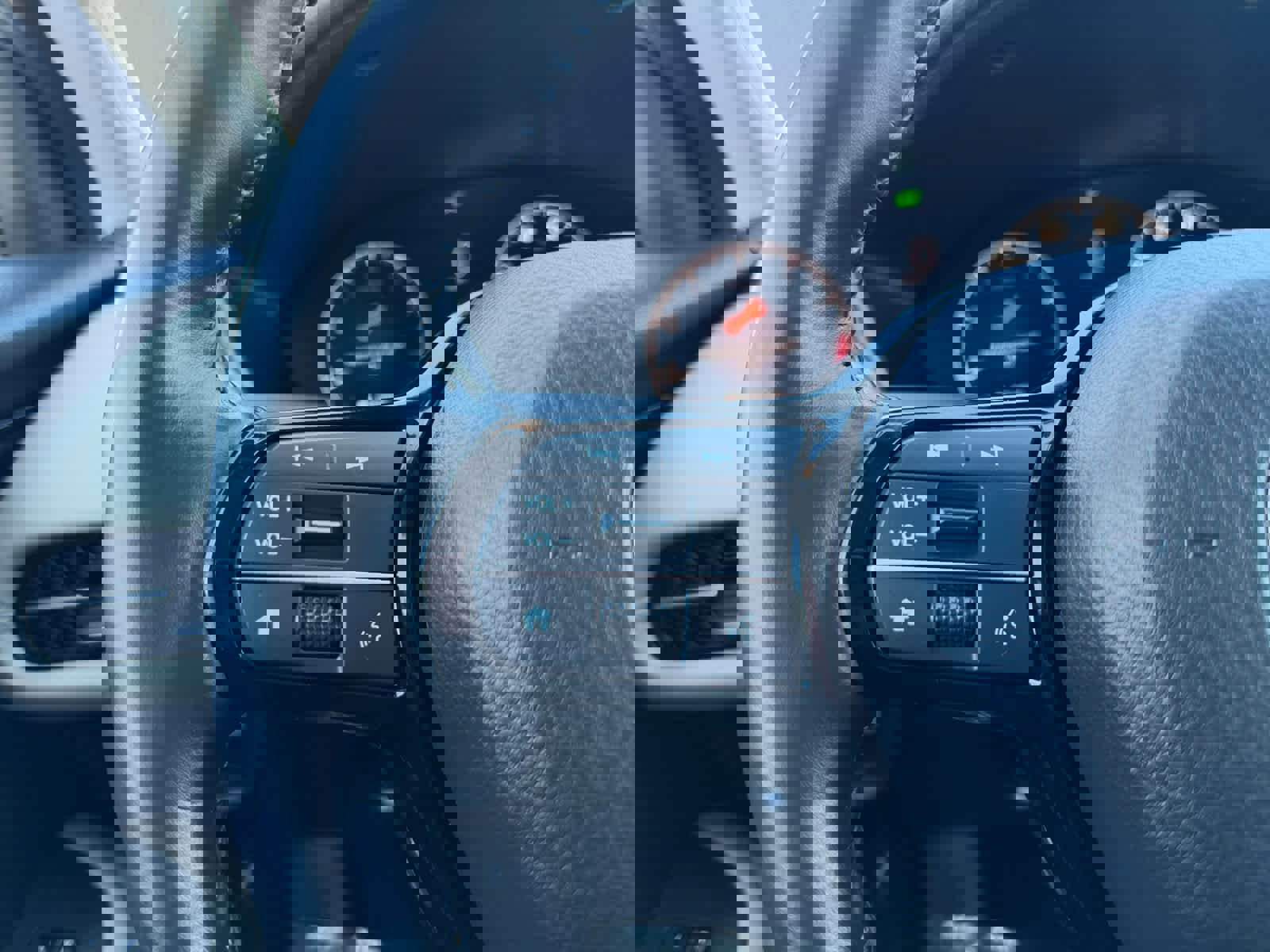 Used 2023 Honda HR-V EX-L image 13