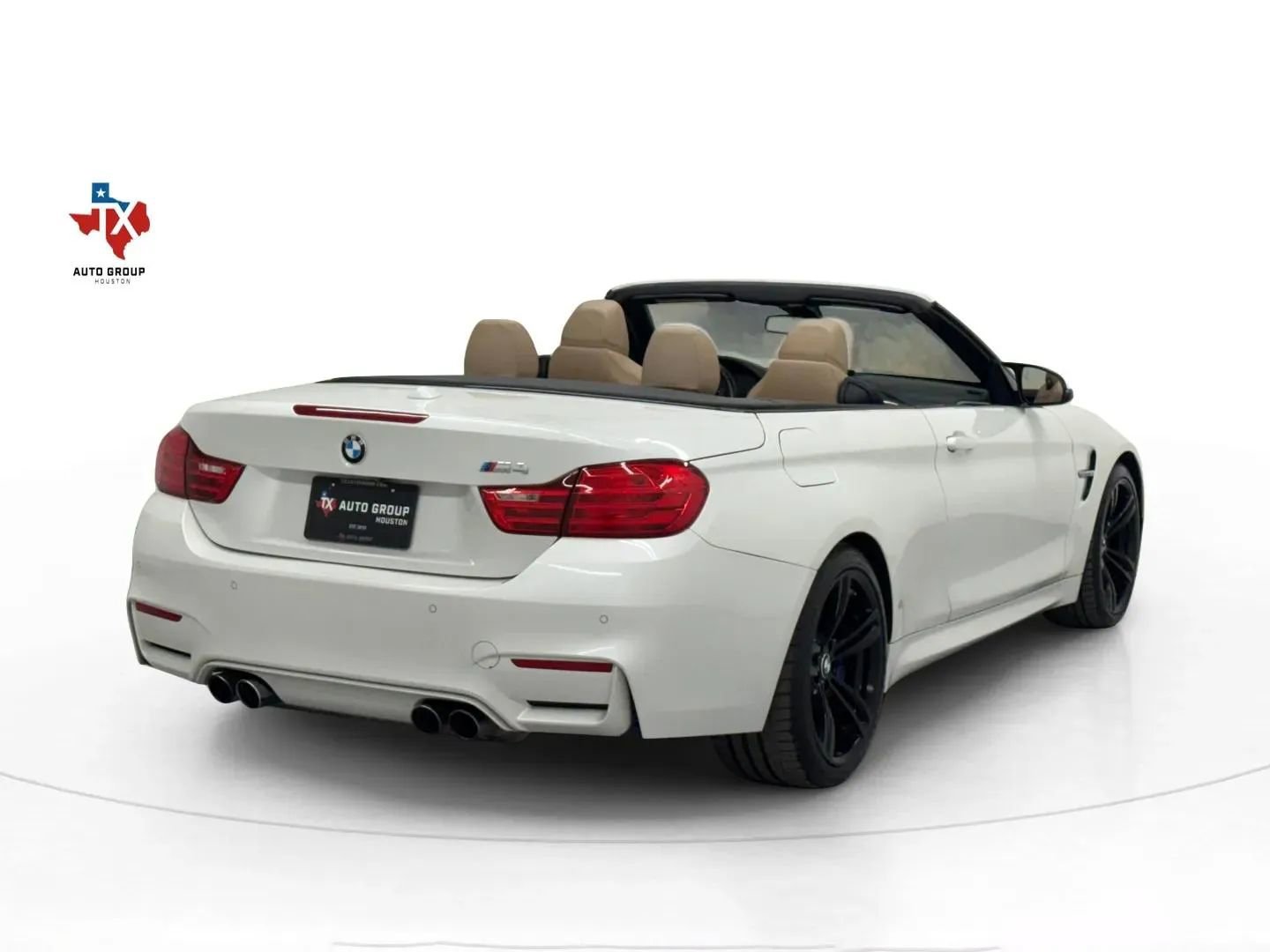Used 2016 BMW M4 Convertible image 6