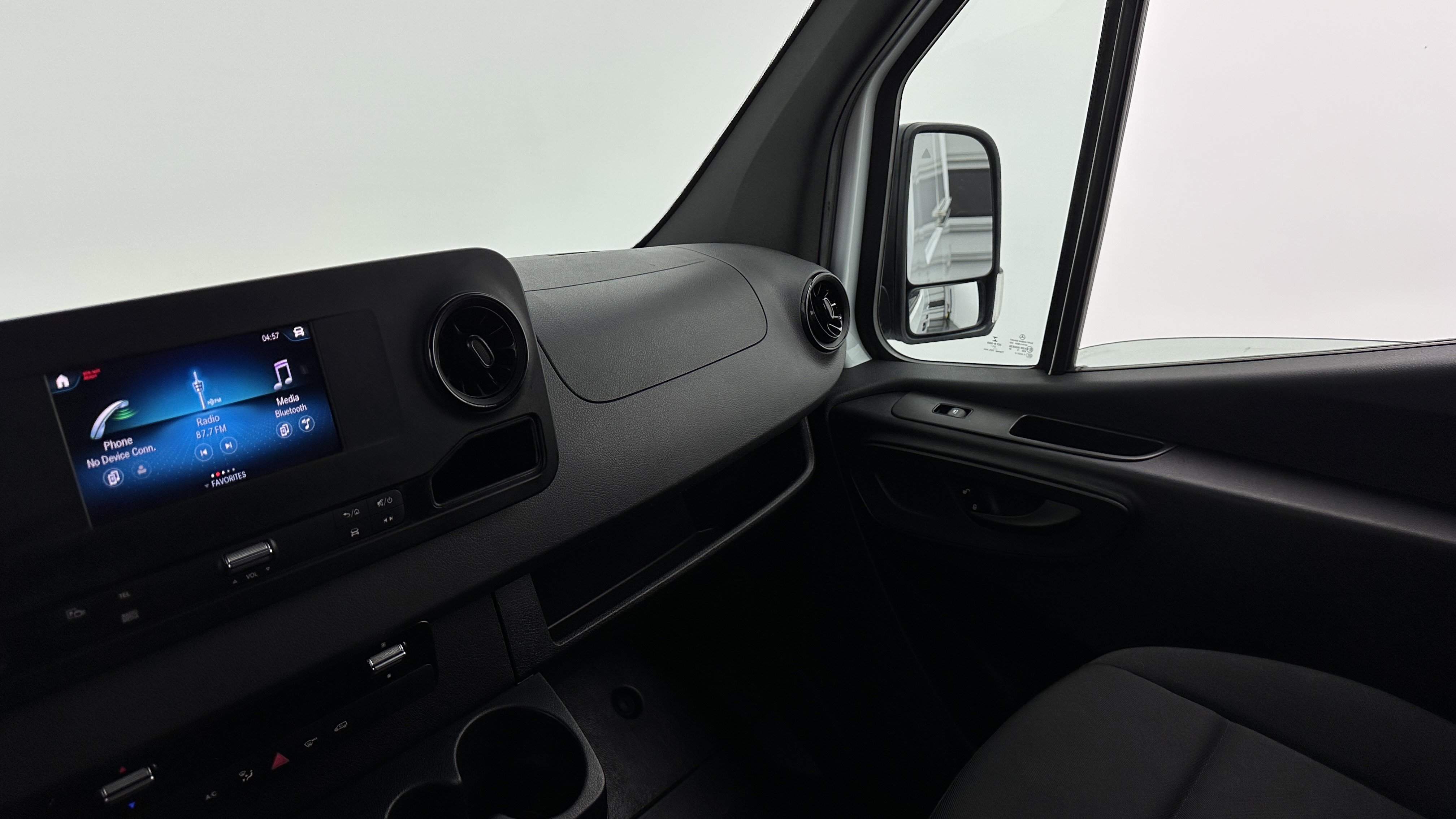 Used 2022 Mercedes-Benz Sprinter 1500 image 23