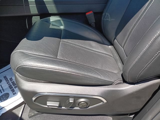 Used 2023 Jeep Wagoneer Series II AWD/4WD image 18